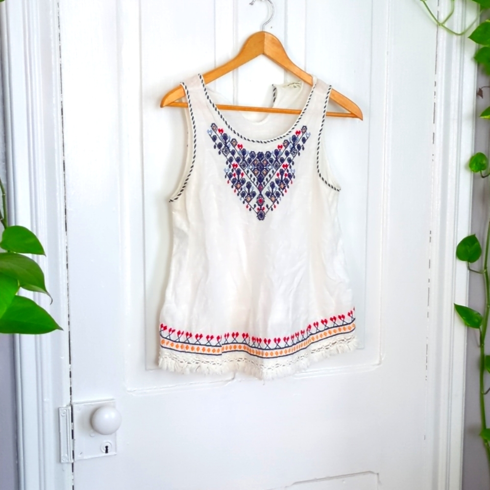 Sleeveless Linen Embroidered Top